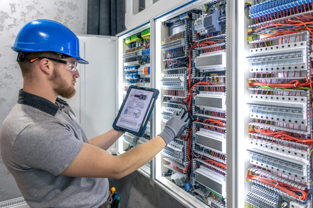 elektrische Anlagen und Betriebsmittel